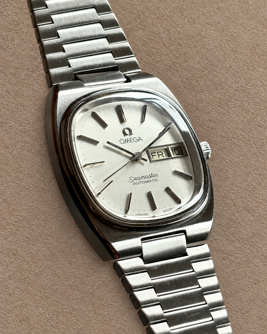 Omega Seamaster TV Day-Date Cal. 1020 Automatic Swiss Watch Steel Bracelet photo 2
