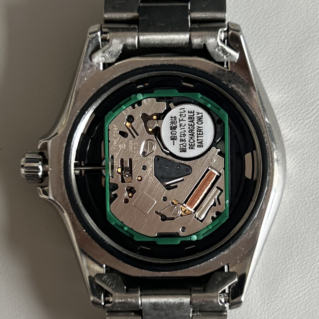 Vintage Seiko Prospex V147-0AG0 Solar Titanium Diver 200m with Box & Papers archive photo 5