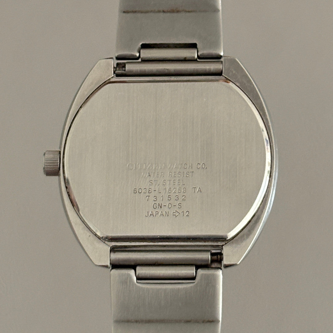 90's Citizen Independent 6038-L16258 Jump Hour Quartz JDM Men’s Watch archive image 4