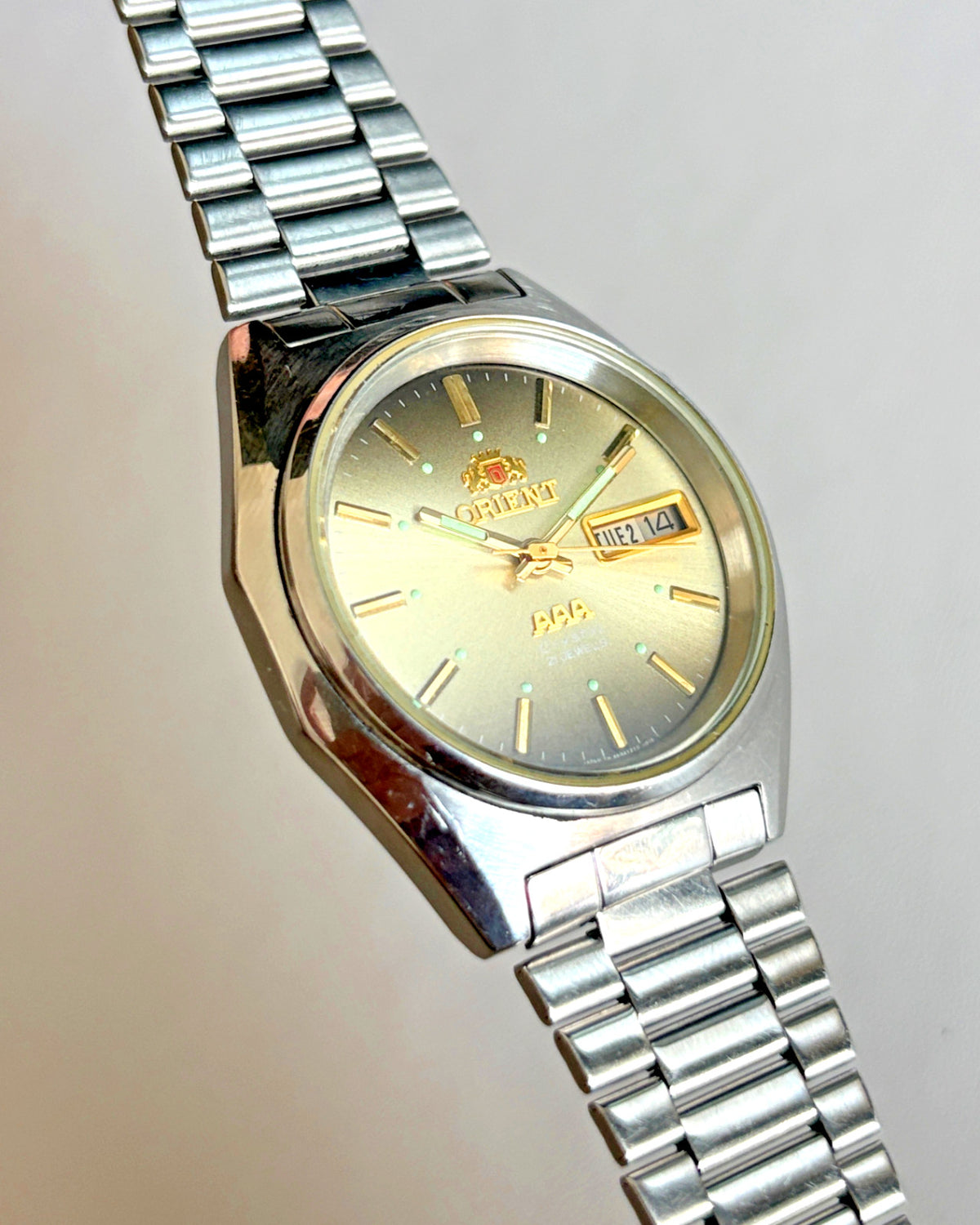 Orient AAA Crystal Golden Dial 21J Automatic Vintage Watch 1970s image 3
