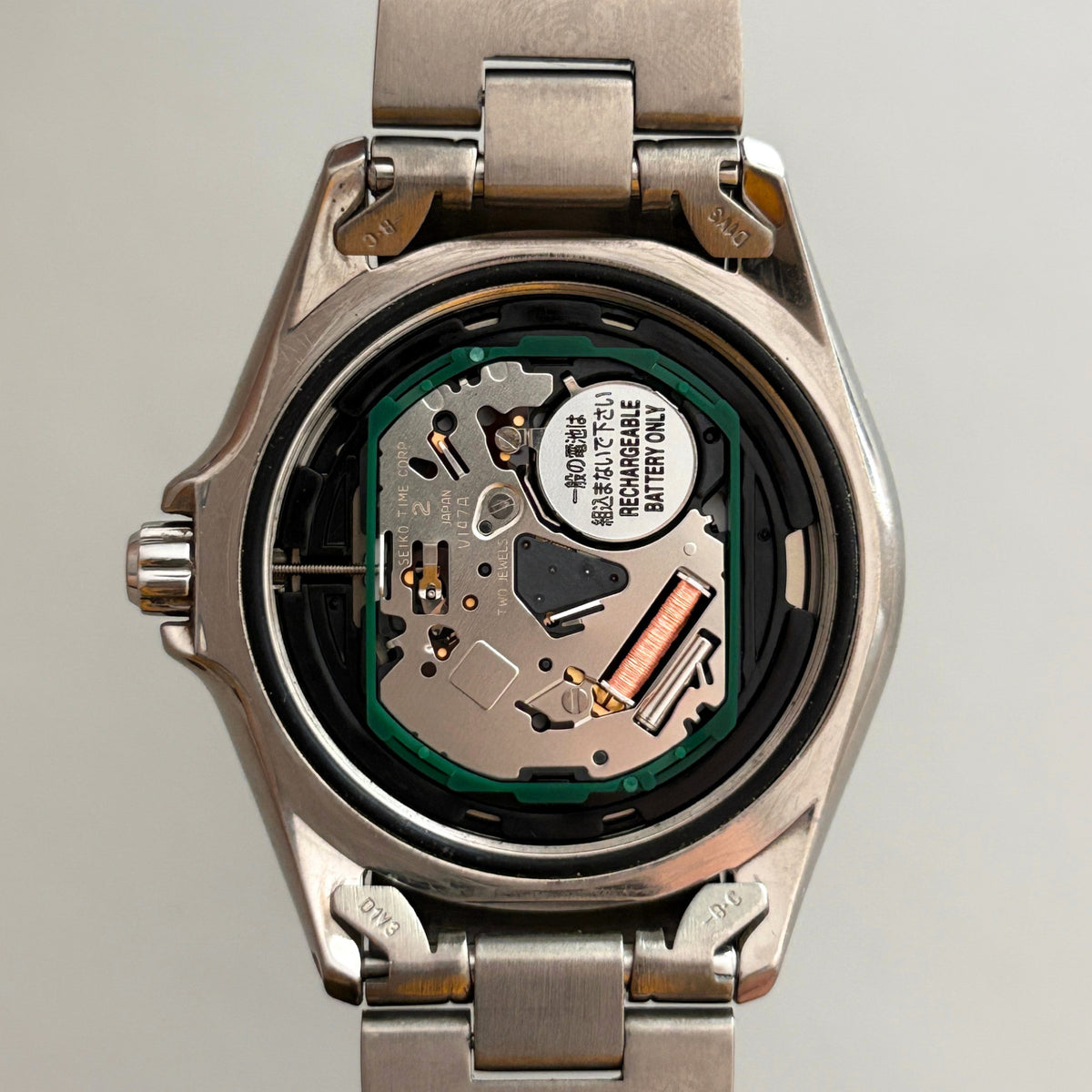 Seiko Prospex V147-0AG0 Solar Titanium Diver 200m Men’s Watch image 6