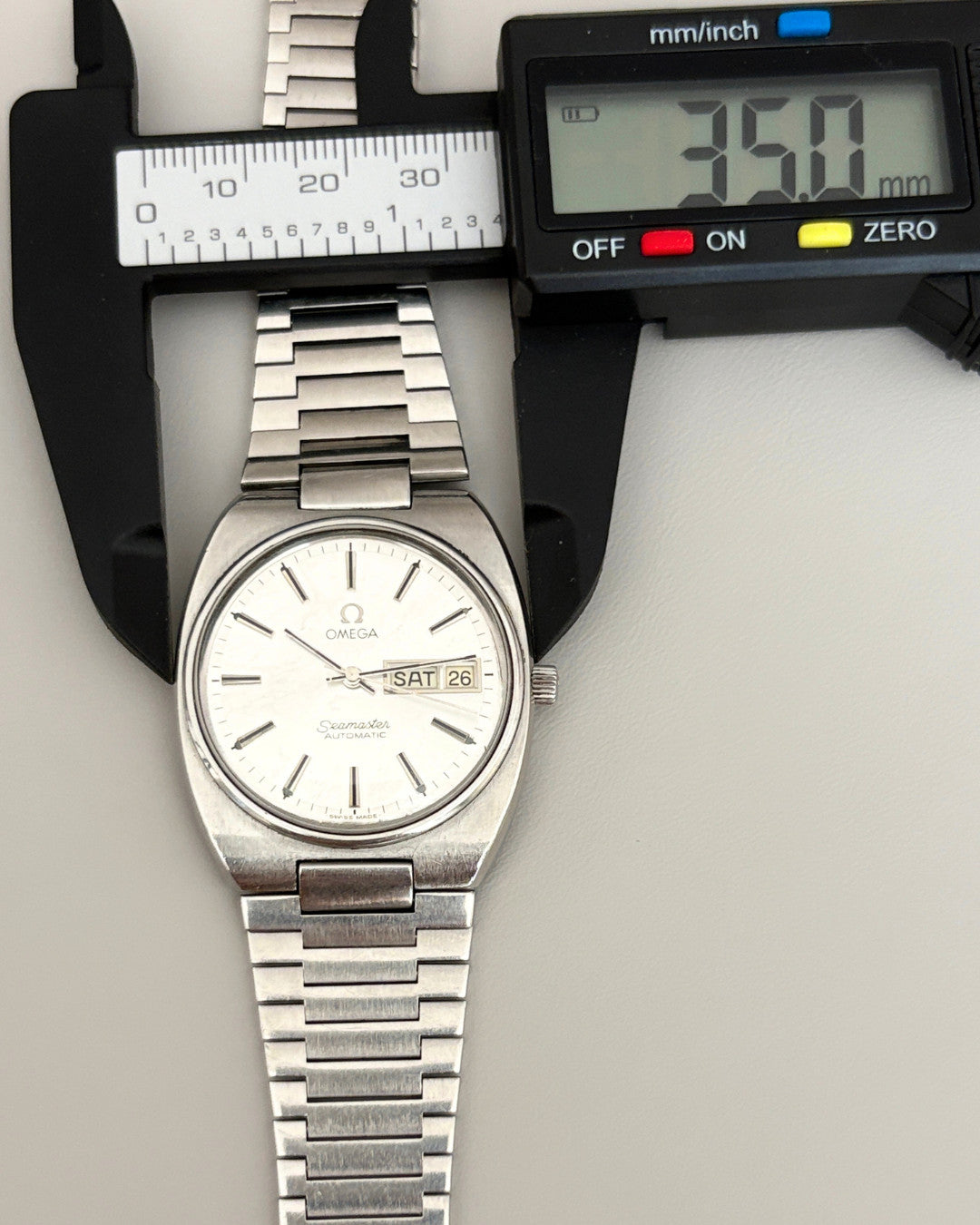 Omega Seamaster 166.0216 Day-Date Cal. 1020 35mm Automatic Watch Swiss Made image 24