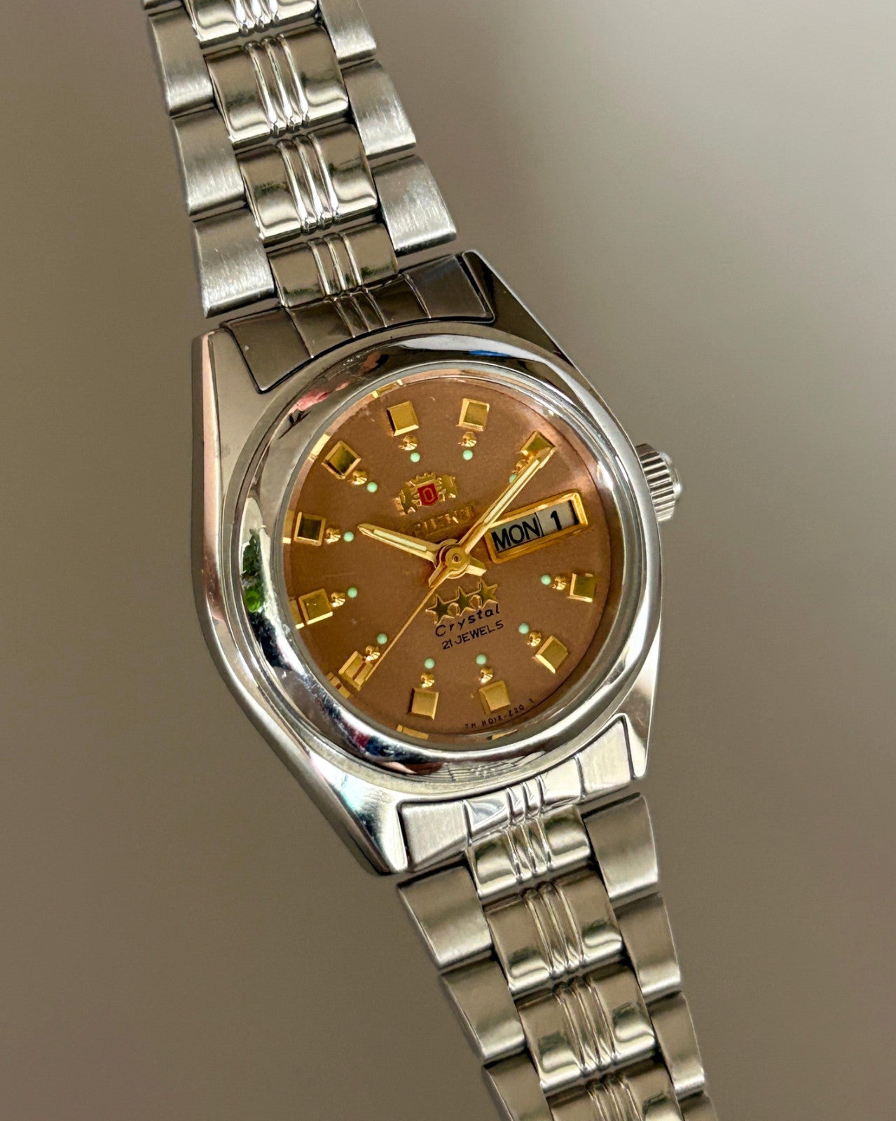 Orient Three Star Brown Dial 21J Automatic Vintage Watch Japan image 4