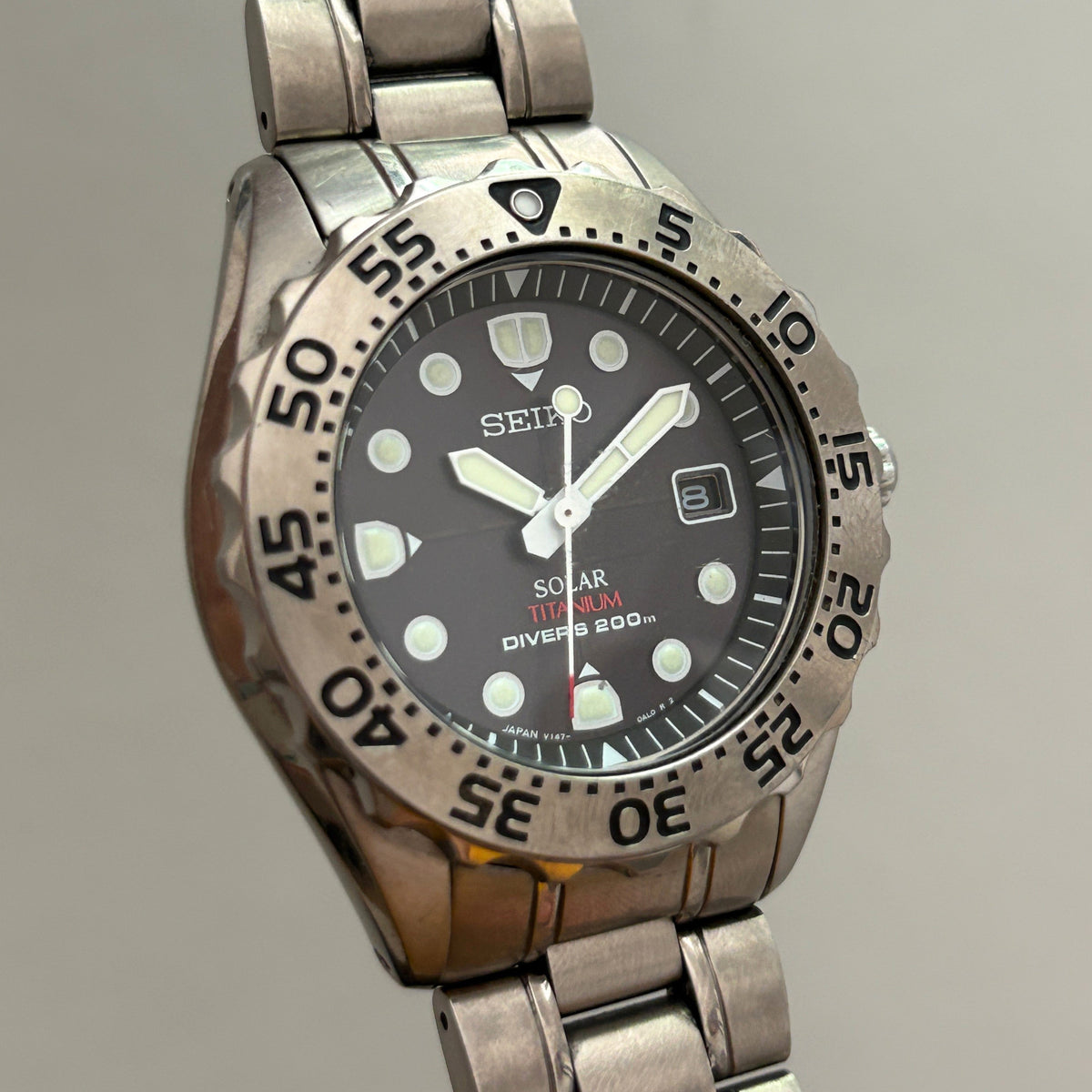 Seiko Prospex V147-0AG0 Solar Titanium Diver 200m Men’s Watch image 1