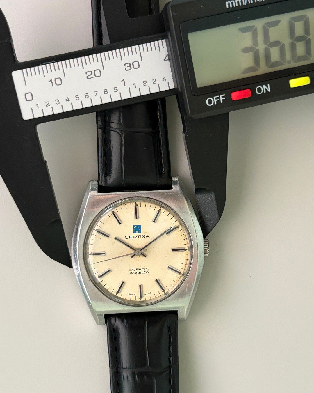 Certina 17J Manual Wind Men’s Watch Swiss Made 1970s Vintage image 12
