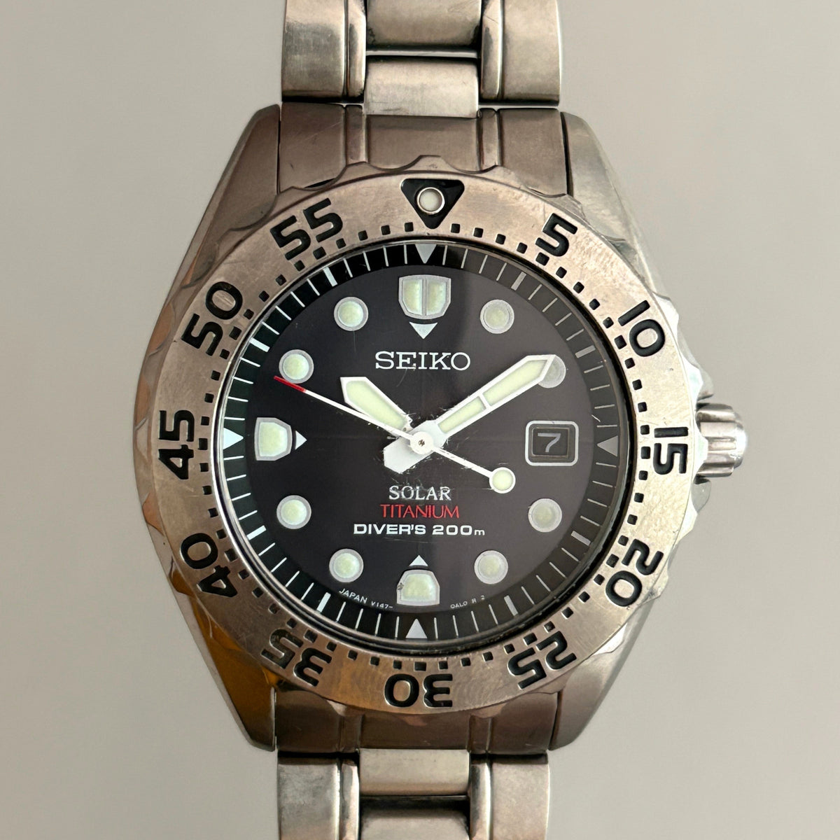 Seiko Prospex V147-0AG0 Solar Titanium Diver 200m Men’s Watch image 2