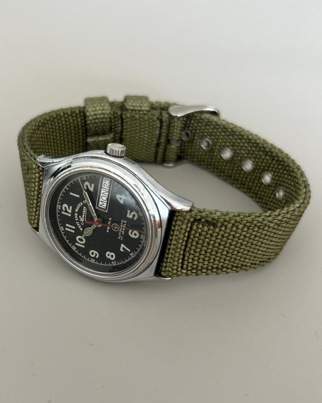 West End Sowar 17J Automatic 34mm Vintage Men’s Watch Swiss image 11