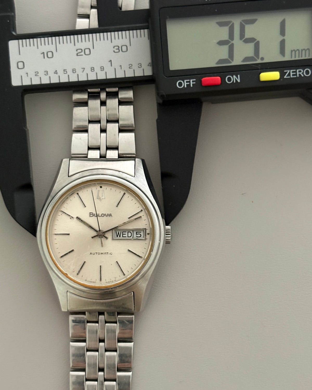 Bulova 1978 Day Date 17J Automatic Men’s Watch Original Bracelet image 11