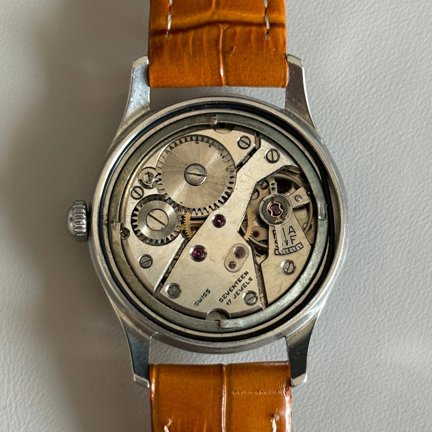 Vintage Swiss Enicar 17 Jewels Incabloc Hand-Wind Men’s Watch 30.5mm archive image 6