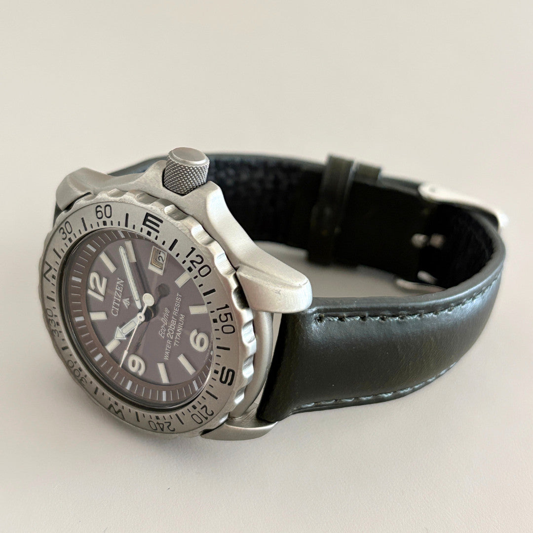 Citizen Promaster Titanium Eco-Drive 7872-H04449 43mm Men’s Watch Rare 200m archive image 9