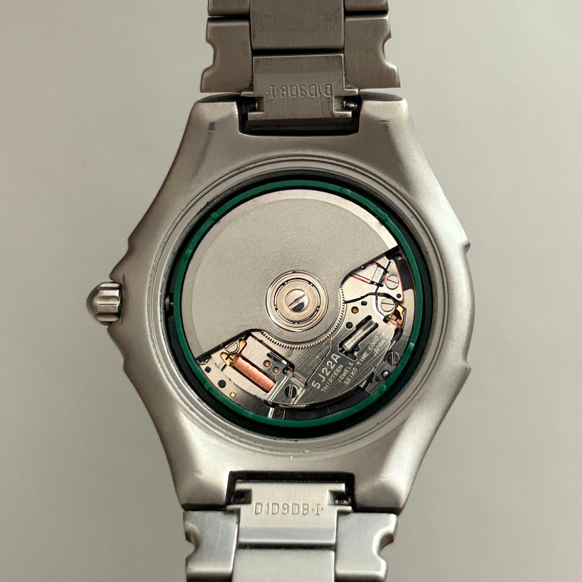 Seiko Kinetic Auto Relay 5J22-0B80 Titanium Men’s Watch 13J Japan image 6