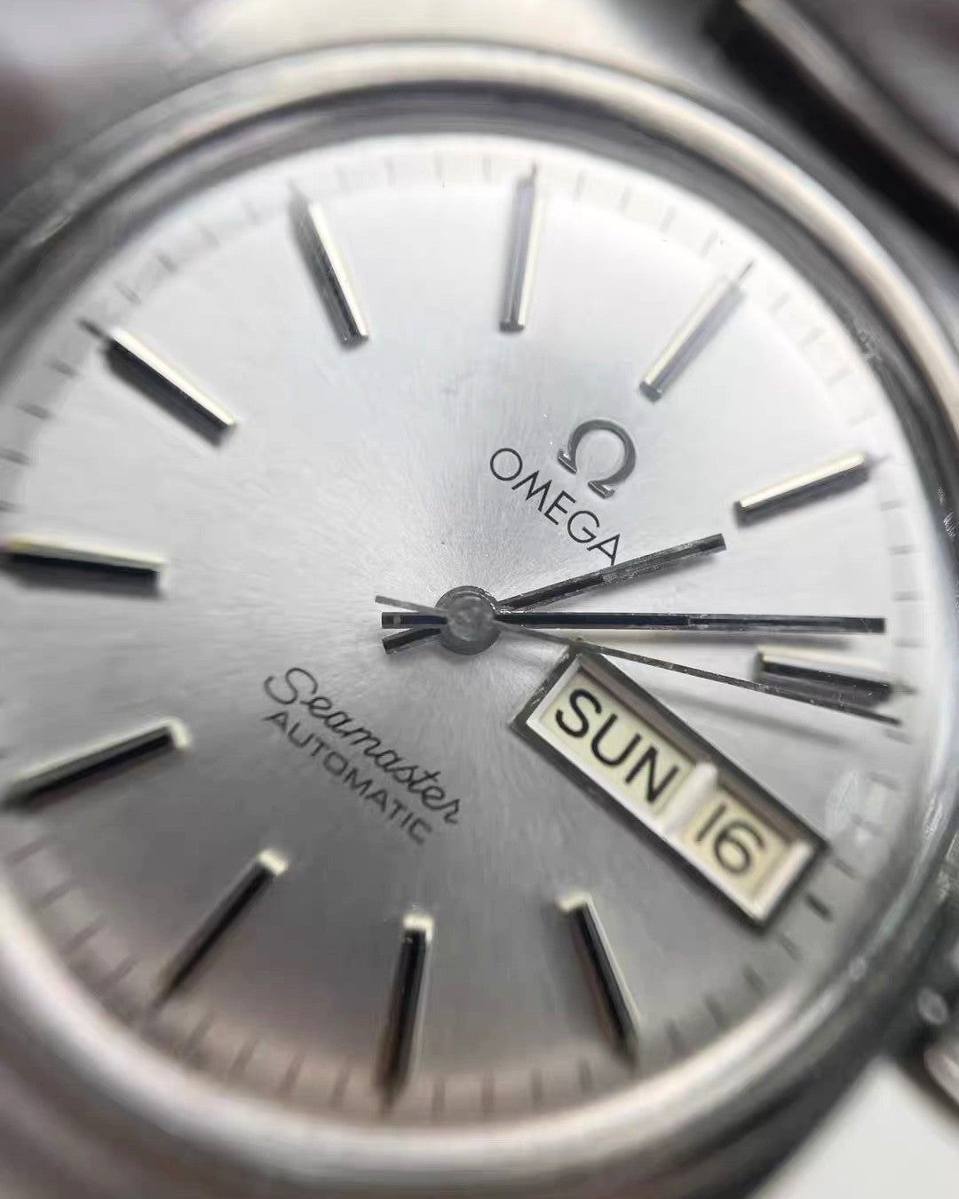 Omega Seamaster 166.0216 Day-Date Cal. 1020 35mm Automatic Watch Swiss Made image 12