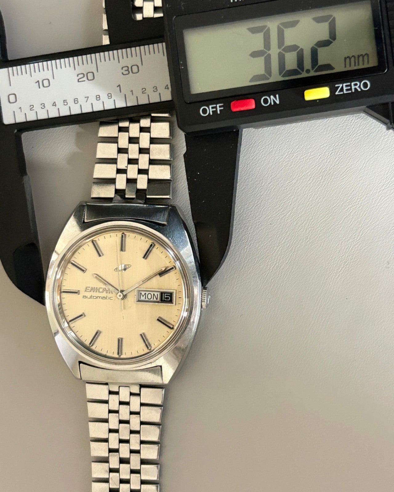 Enicar Ocean Pearl Day Date 25J Automatic Men’s Watch 1970s Swiss image 12