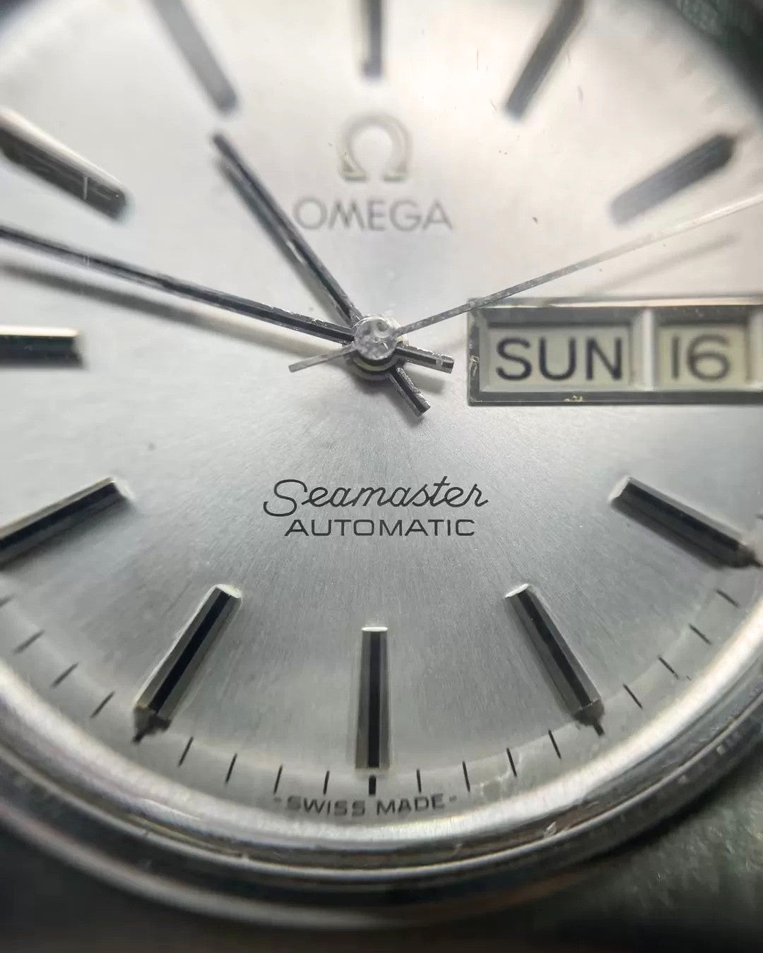 Omega Seamaster 166.0216 Day-Date Cal. 1020 35mm Automatic Watch Swiss Made image 11