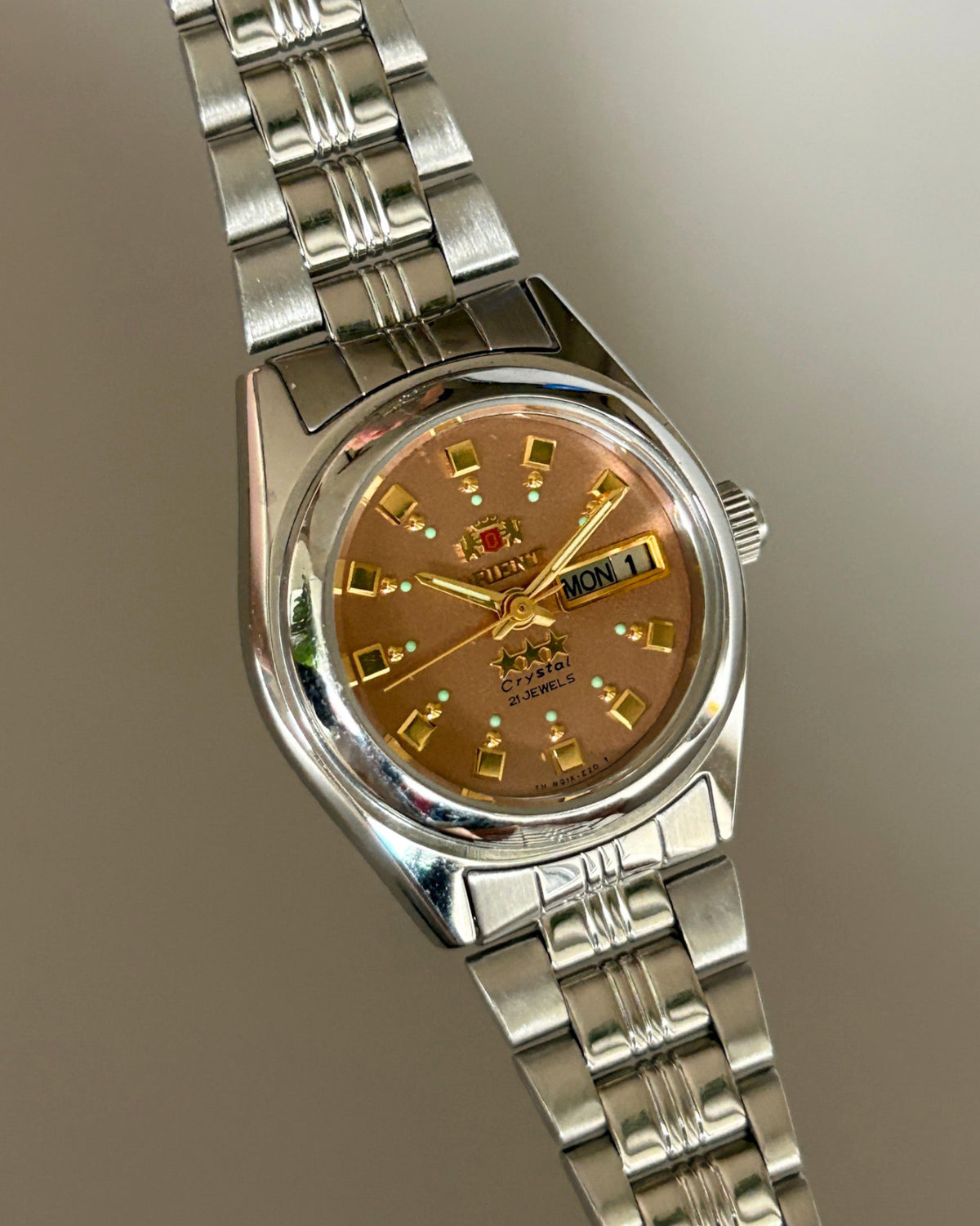 Orient Three Star Brown Dial 21J Automatic Vintage Watch Japan image 3