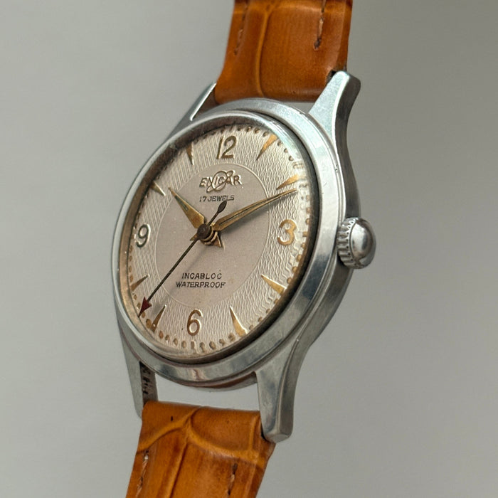 Vintage Swiss Enicar 17 Jewels Incabloc Hand-Wind Men’s Watch 30.5mm image 4