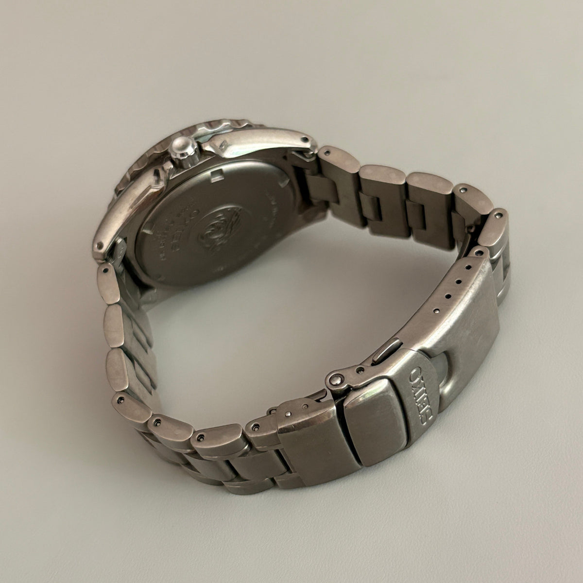 Seiko Prospex V147-0AG0 Solar Titanium Diver 200m Men’s Watch image 13